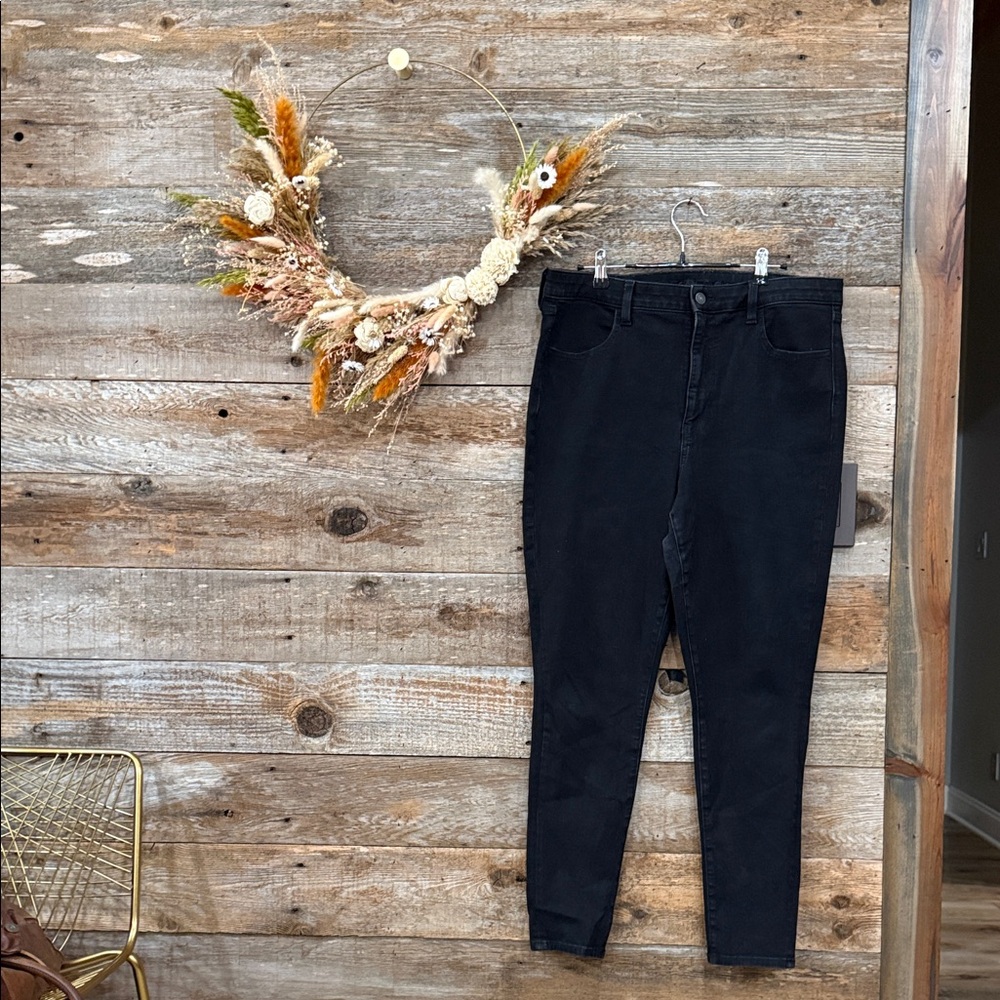 American Eagle Outfitters High Rise Black Jeans